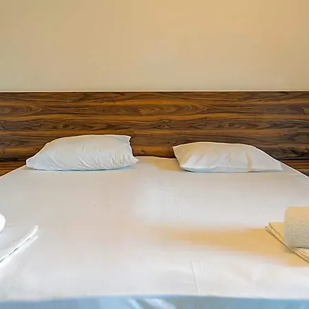 Nefeli Hotel